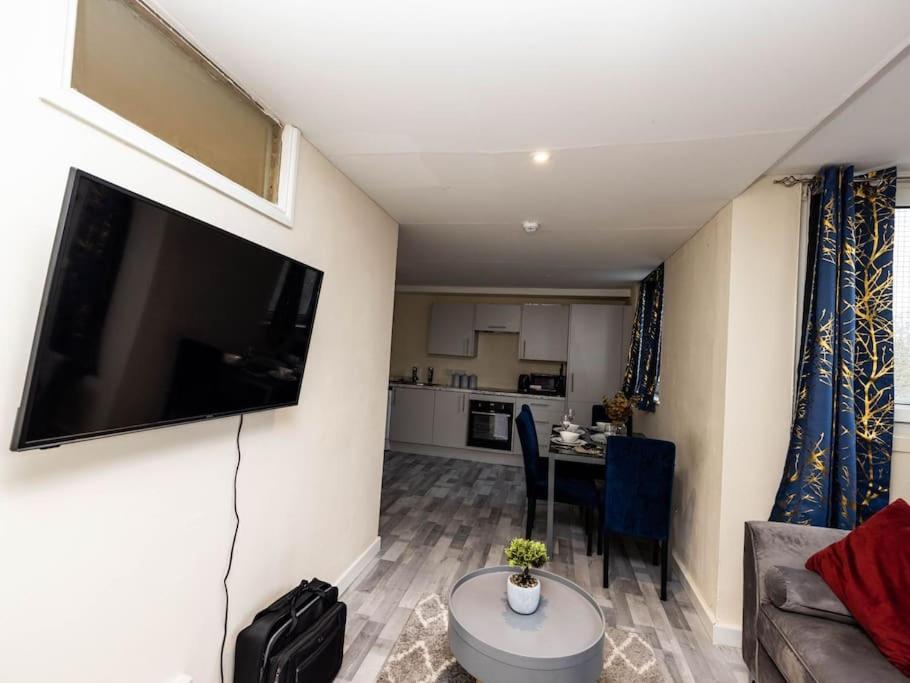 1 Bedroom-Sofabed-Worktable-4-Wifi-Parking Londres Exterior foto