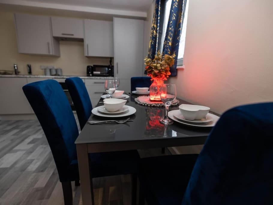 1 Bedroom-Sofabed-Worktable-4-Wifi-Parking Londres Exterior foto